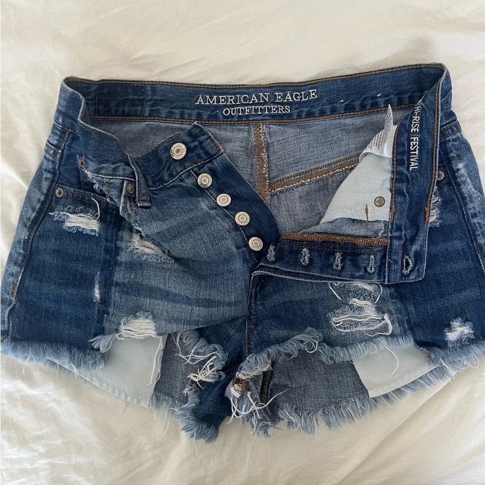 American Eagle Vintage Hi Rise Jean Shorts